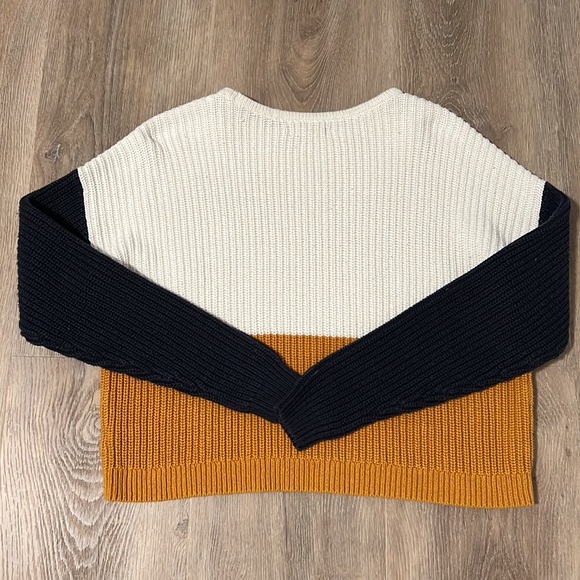 LA Hearts sweater - Picture 4 of 4